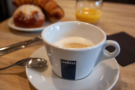 café